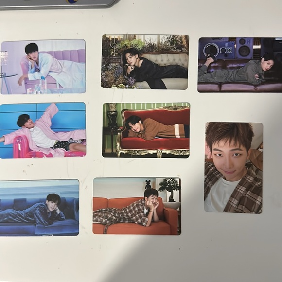 BTS “BE” ALBUM (Essential edition) - Picture 2 of 5